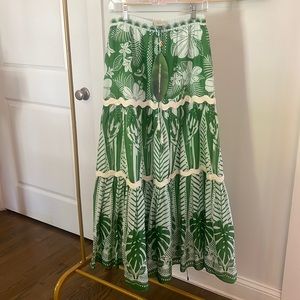 Farm Rio Macaw pleated skirt M NWT